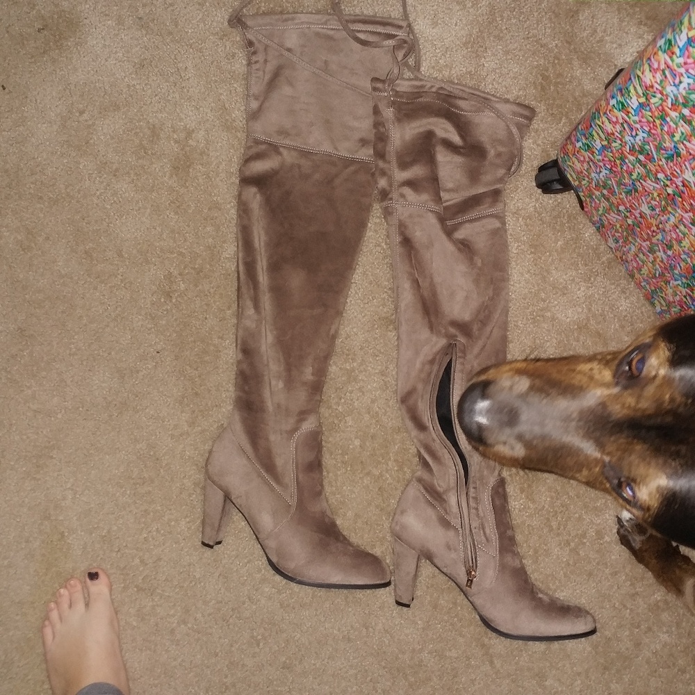 EUC· faux suede tie up thigh high boots